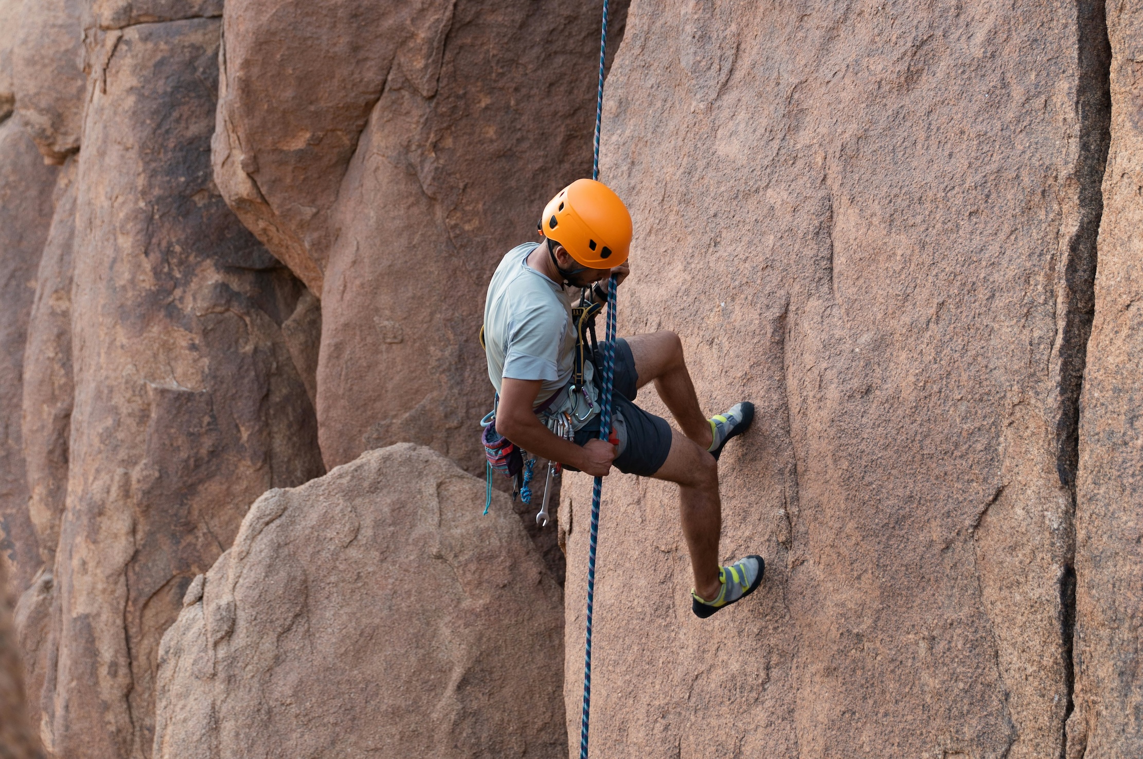 Sport Climbing Progression: From Indoor Lead to Outdoor Mindset (Theory)